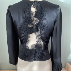 Haut DIAM'S en crêpe satin noir et dentelle