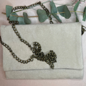 Pochette en suédine beige