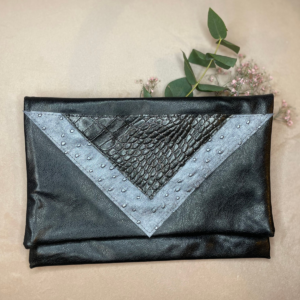 Pochette simili et deux pointes grise et croco