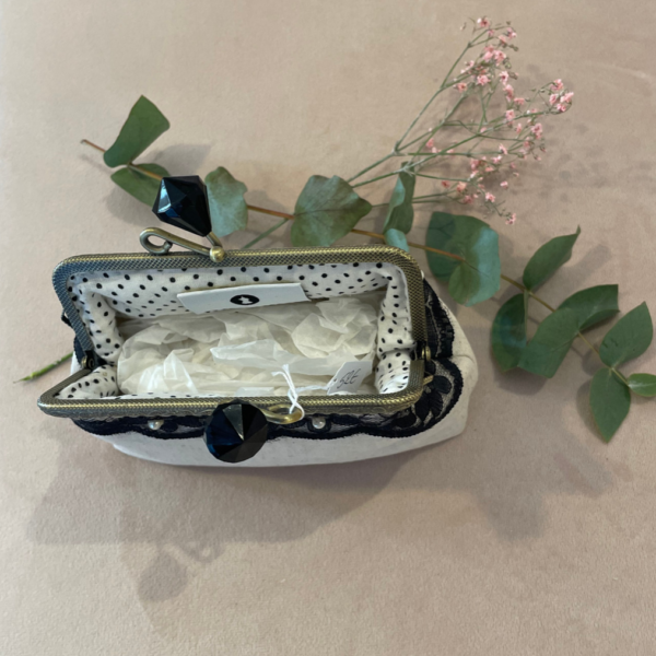 Pochette en toile beige dentelle chantilly noir – Image 5