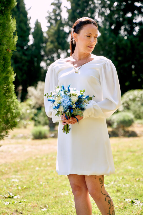 Robe Ambre en crêpe satin blanc – Image 3