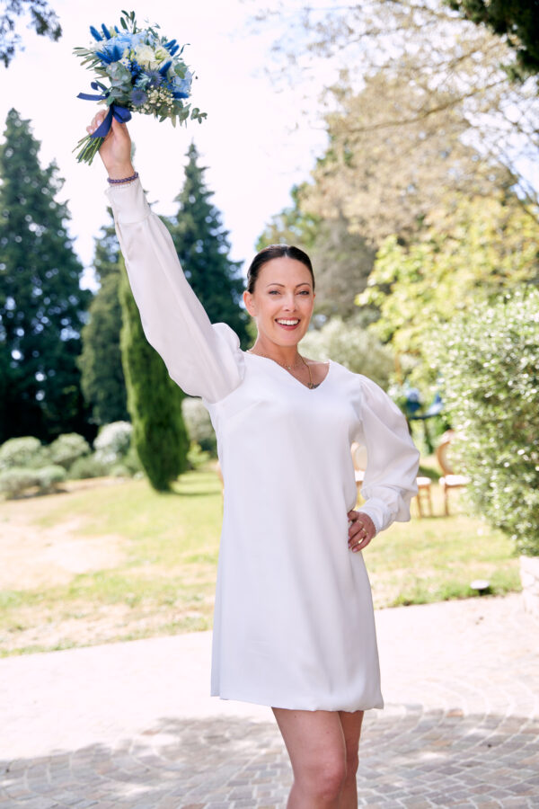 Robe Ambre en crêpe satin blanc – Image 8